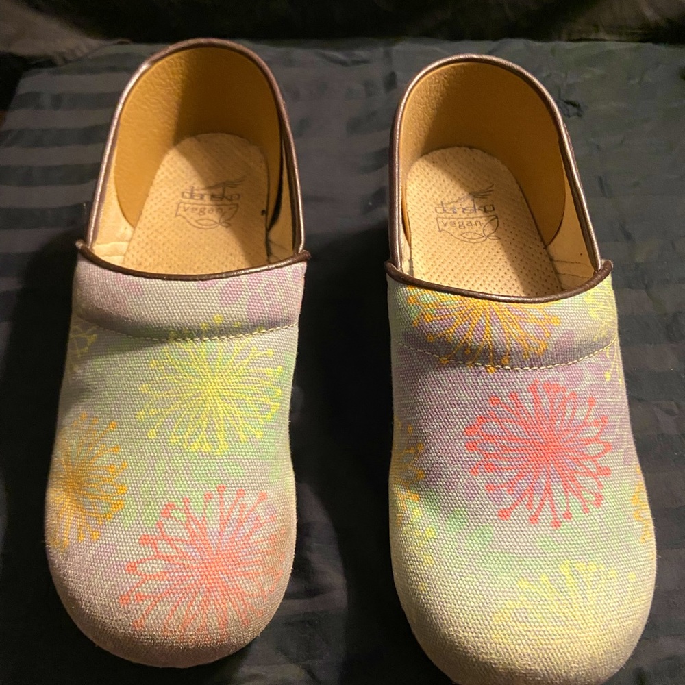 Dansko Size 42